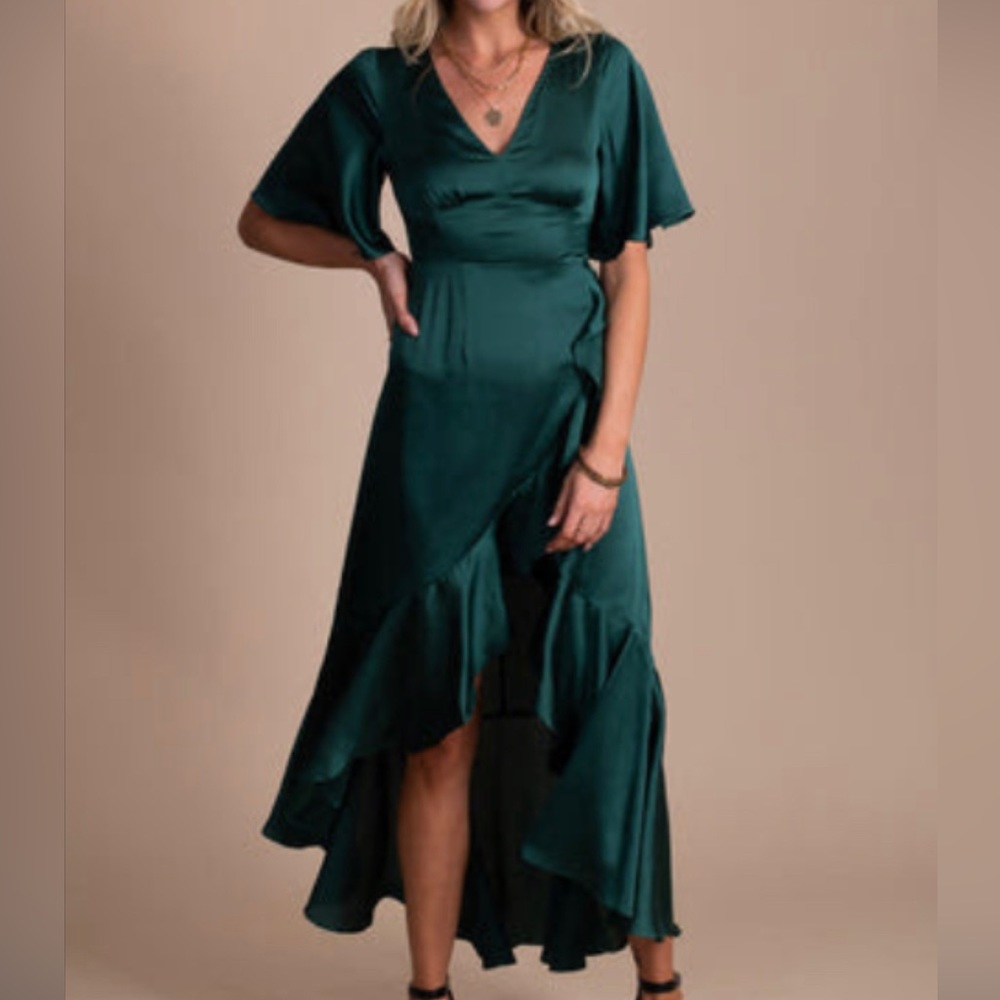 Dress Day dress from Bella Ella Boutique size S. Emerald Green. Gently used.